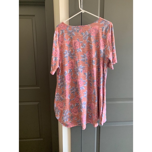 LuLaRoe - Floral Perfect T - Size 3XL - Picture 2 of 3